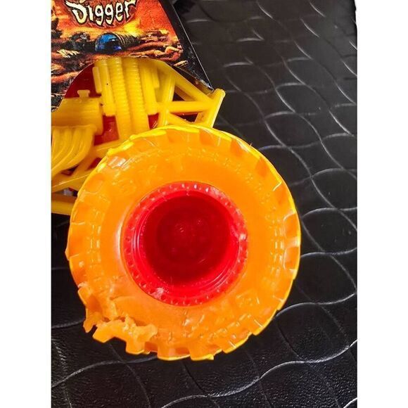 Hot Wheels Monster Truck Bundle #A53 - Picture 7 of 8